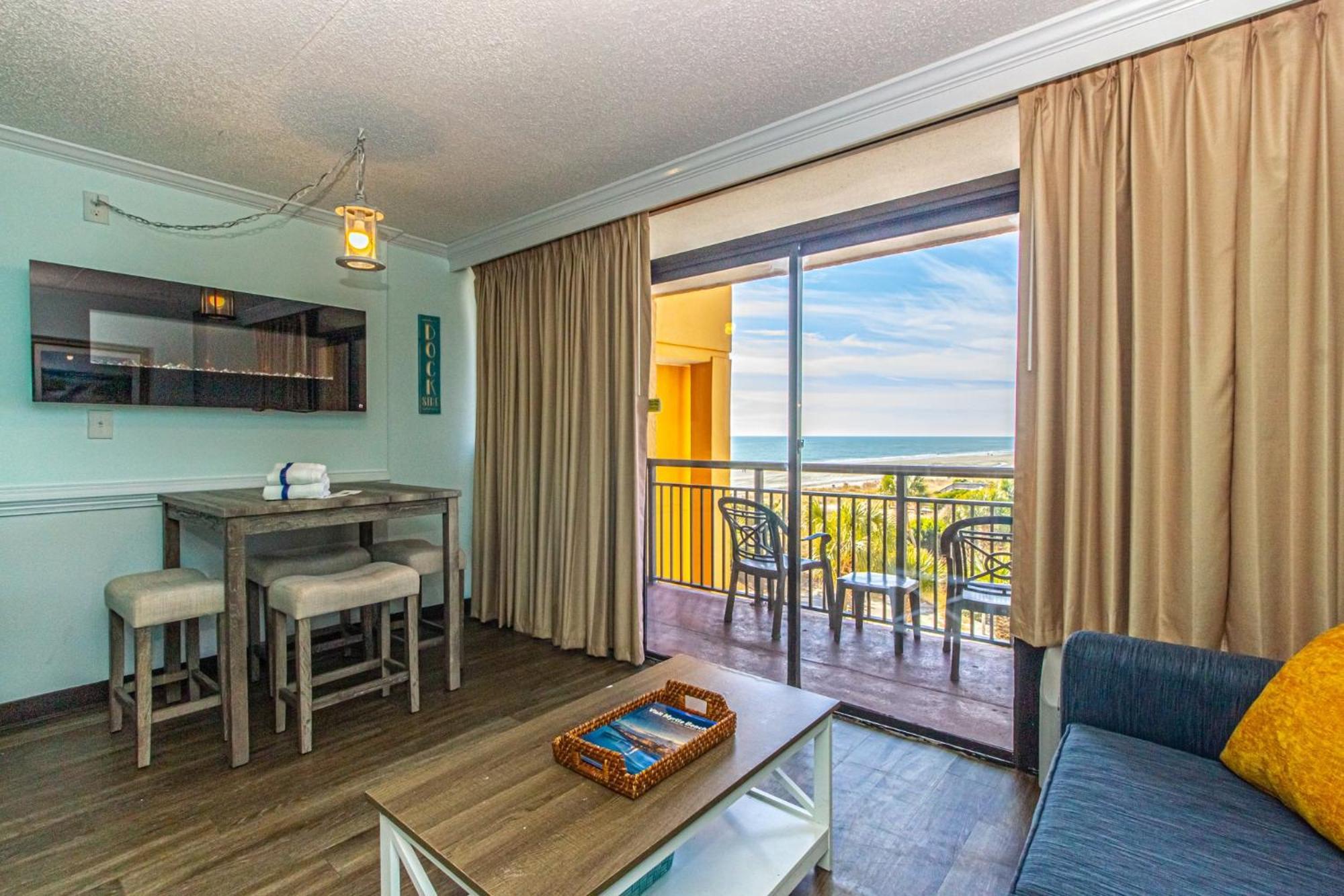 Oversized Ocean View Queen Suite With Beautiful Fireplace And Accents - Sleeps 4 Guests! Myrtle Beach Rom bilde
