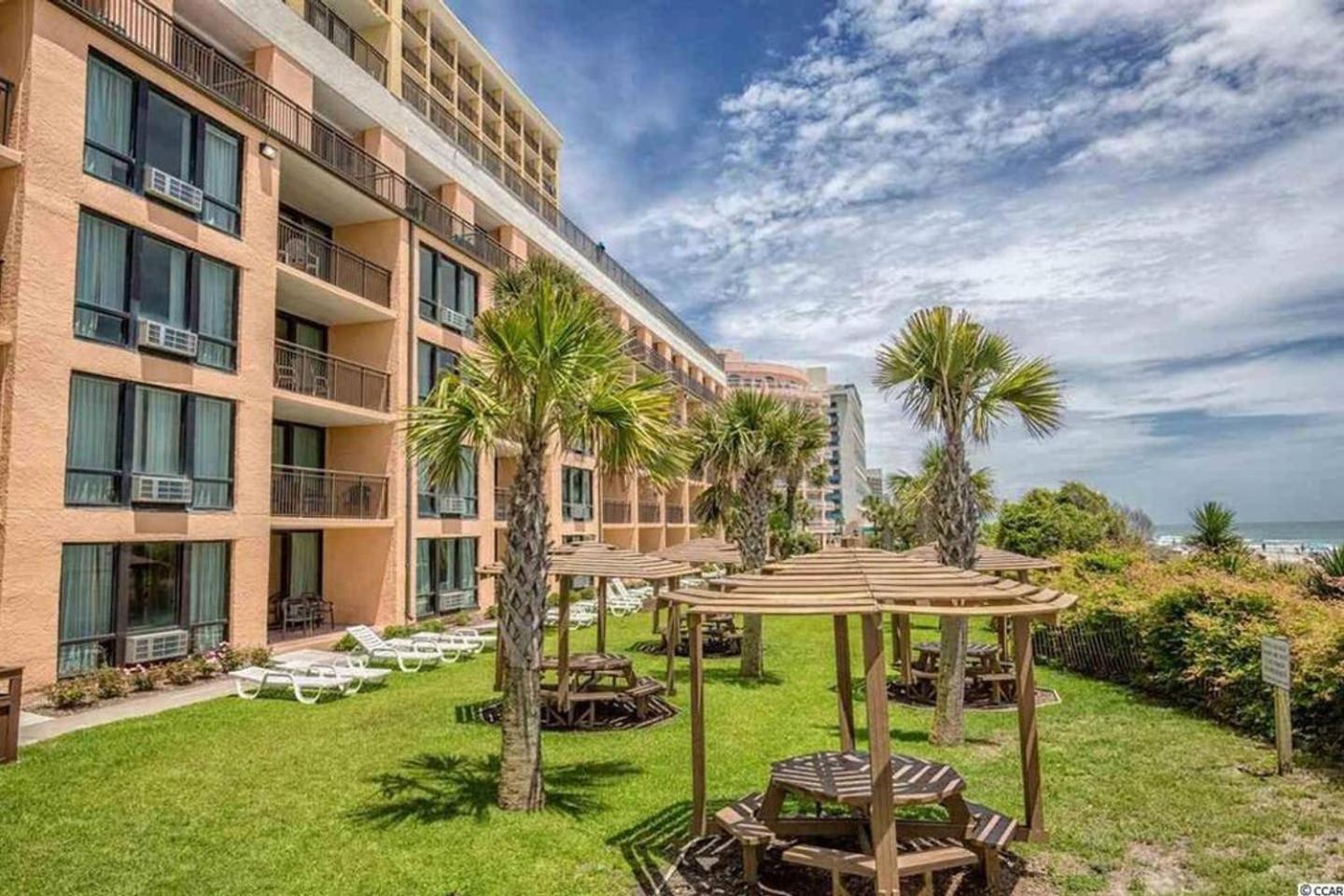 Oversized Ocean View Queen Suite With Beautiful Fireplace And Accents - Sleeps 4 Guests! Myrtle Beach Rom bilde
