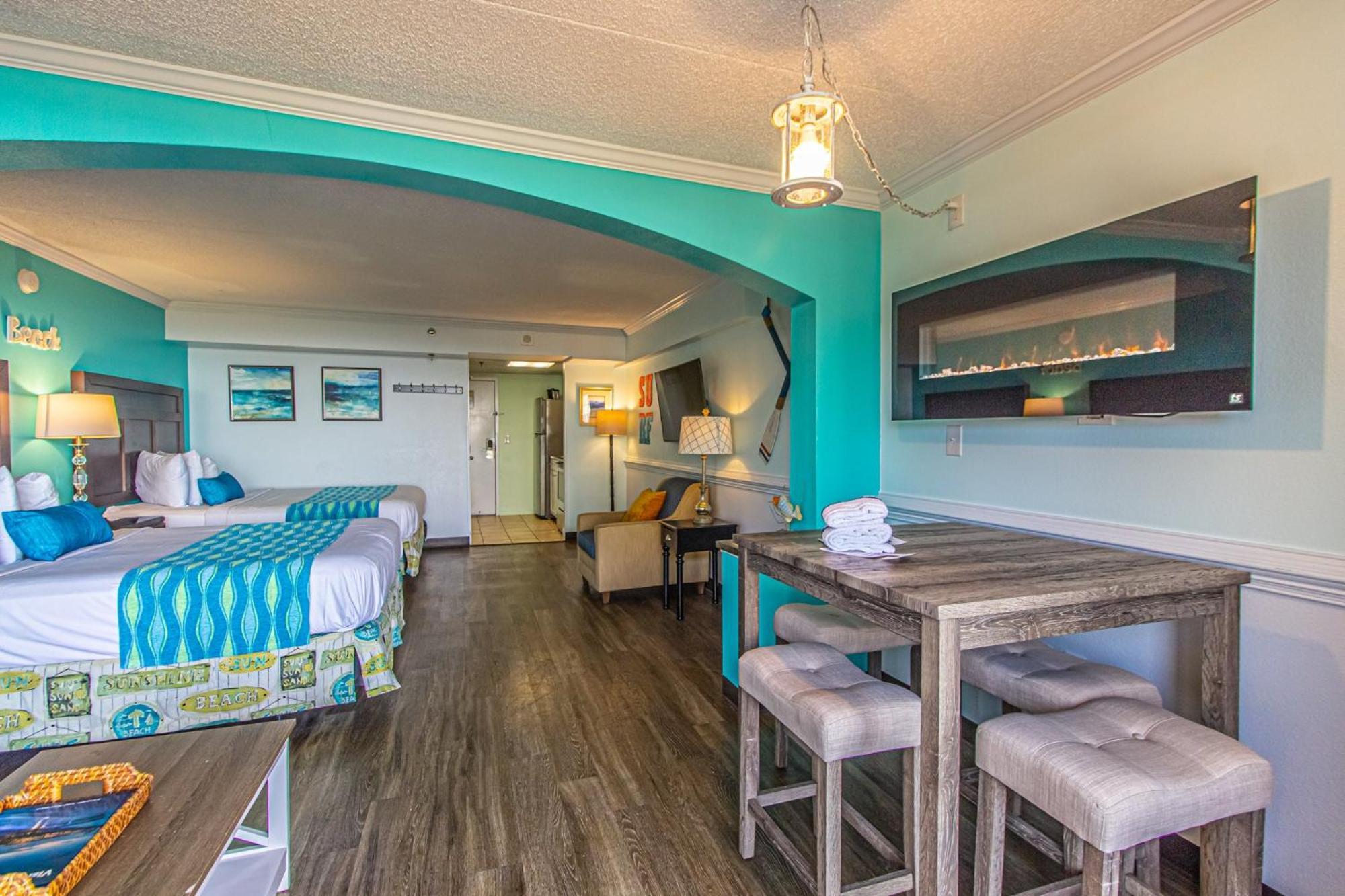 Oversized Ocean View Queen Suite With Beautiful Fireplace And Accents - Sleeps 4 Guests! Myrtle Beach Rom bilde